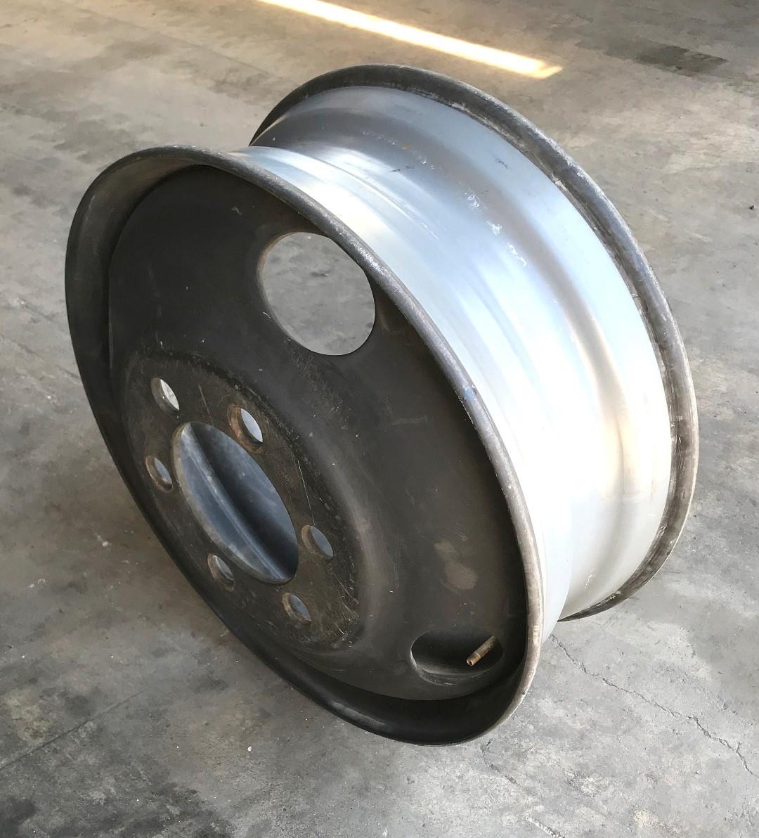 Wheel Rim Tubeless 22.5 " X 7.50 " Accuride style 6 Lug Budd Style